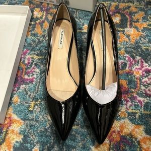 Brand new in box Alex Marie patent kitten heel 8.5